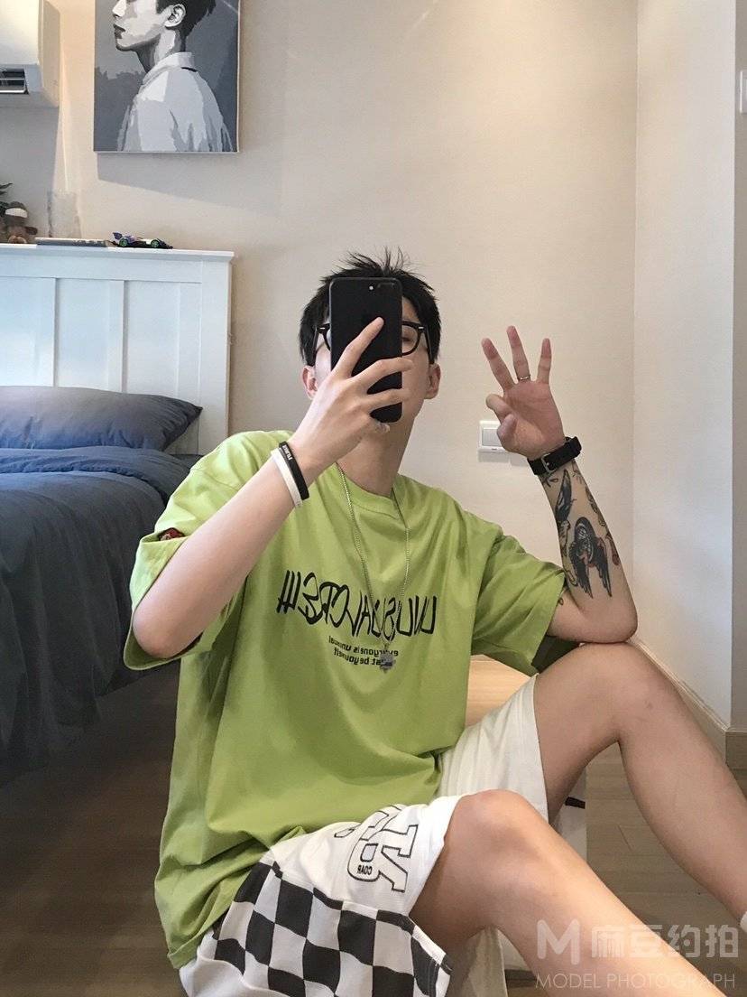 校园模特