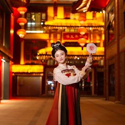 汉服模特