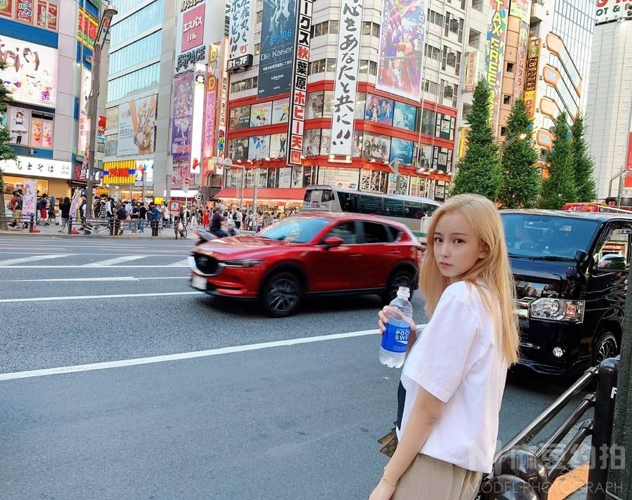 清新模特