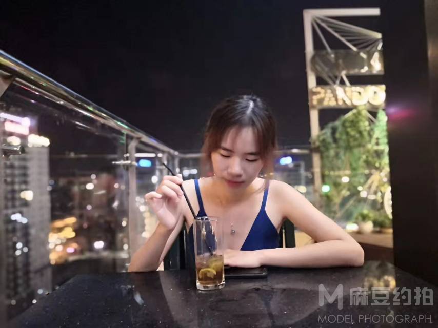 胶片模特