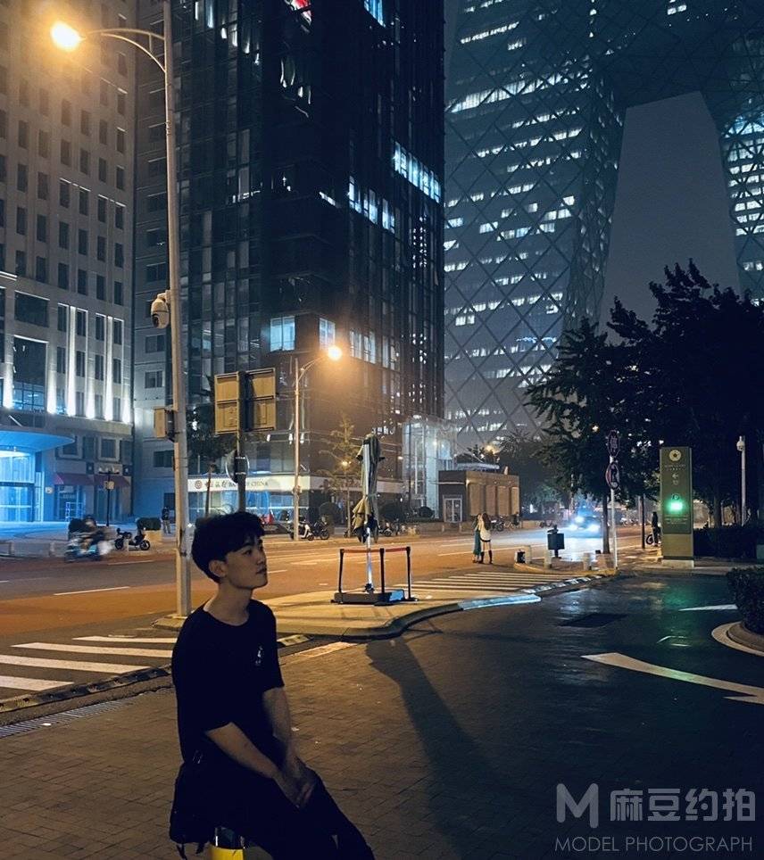 夜景模特
