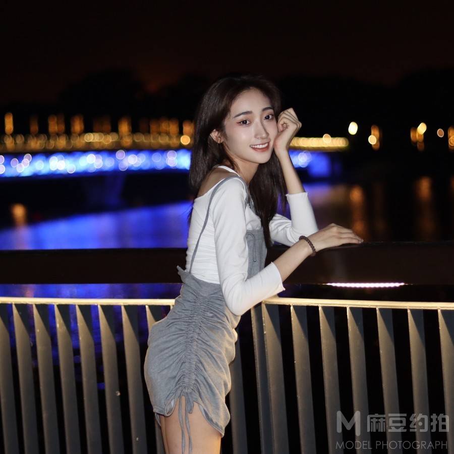 夜景模特