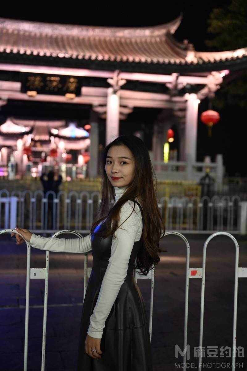 夜景模特