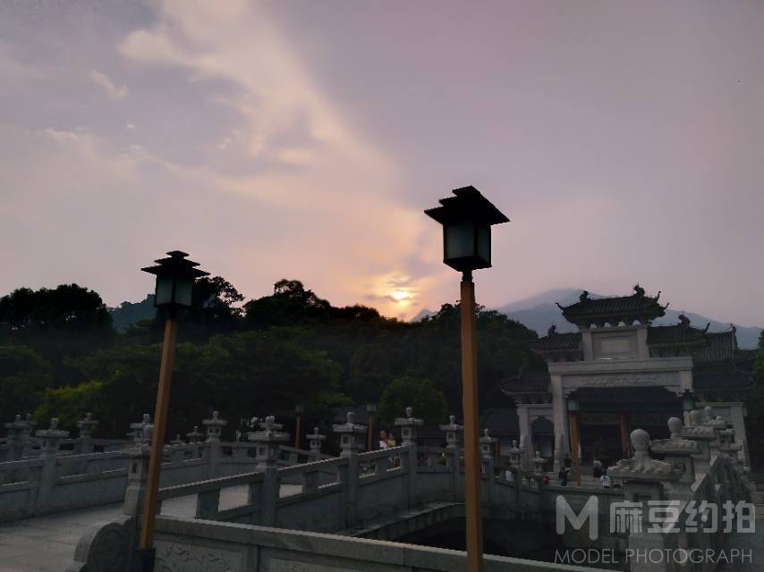 夜景模特
