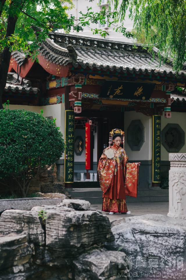 汉服模特