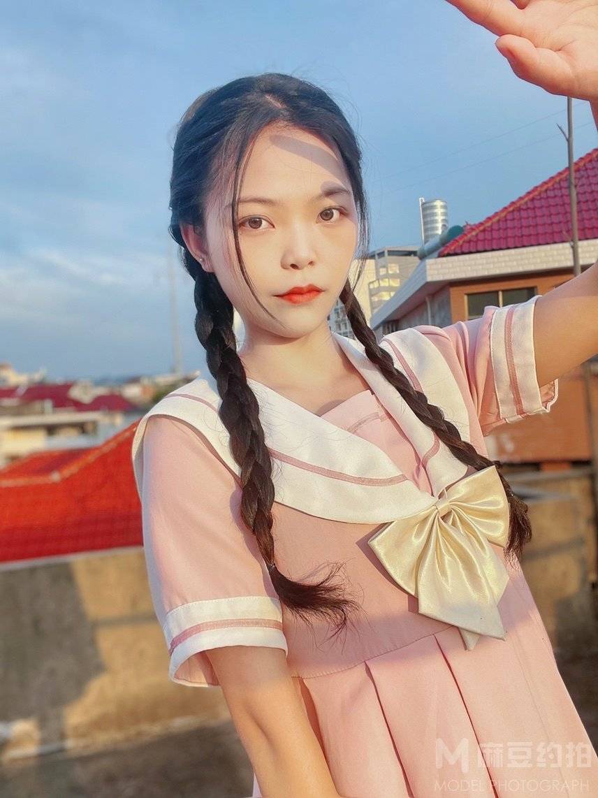 妆容模特
