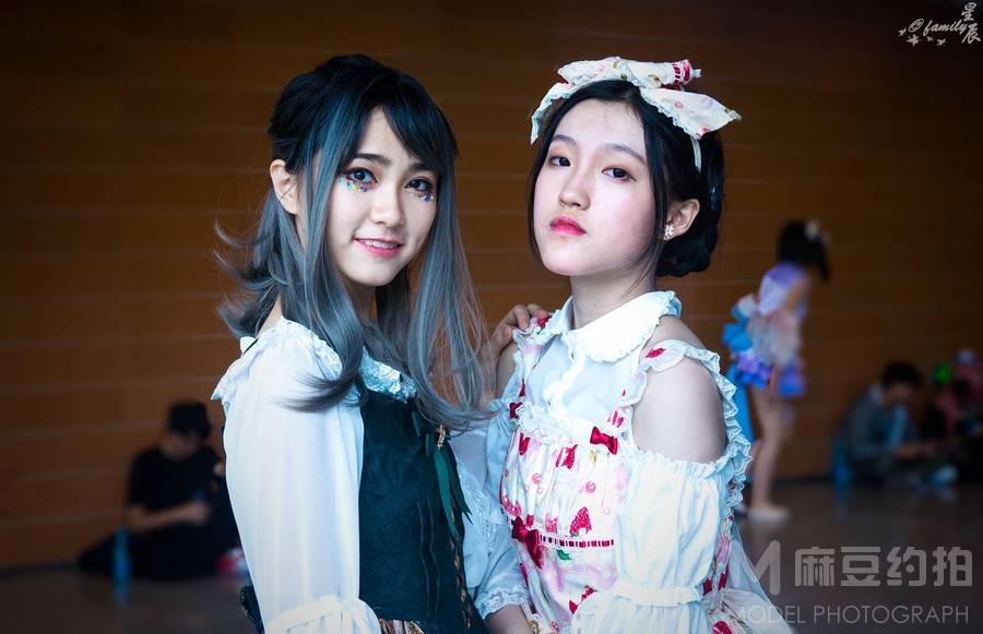 校园模特