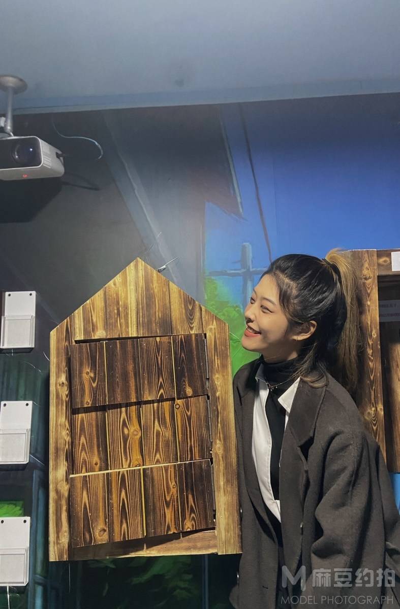 校园模特