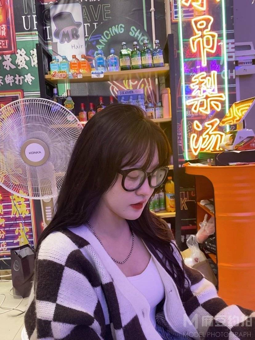 妆容模特
