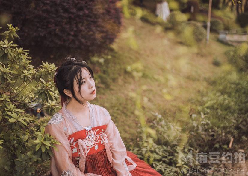 汉服模特