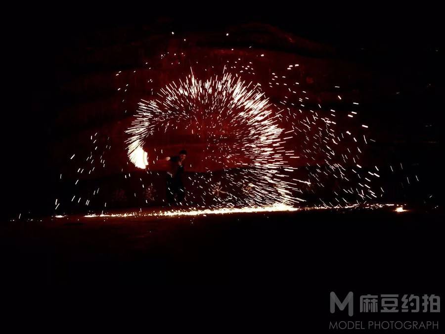 夜景模特