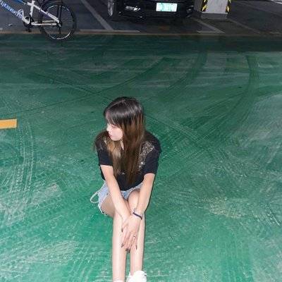 黑白模特