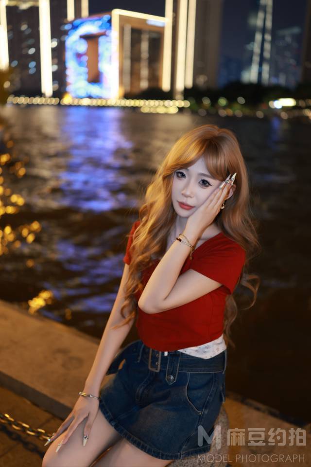 夜景模特