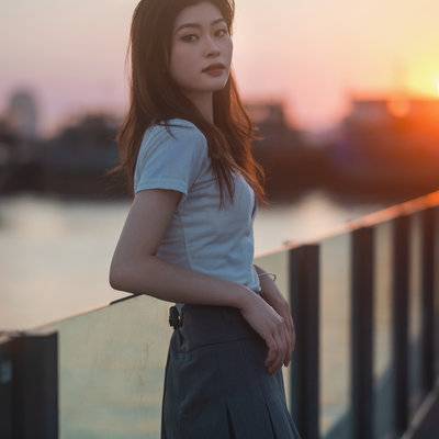情绪模特