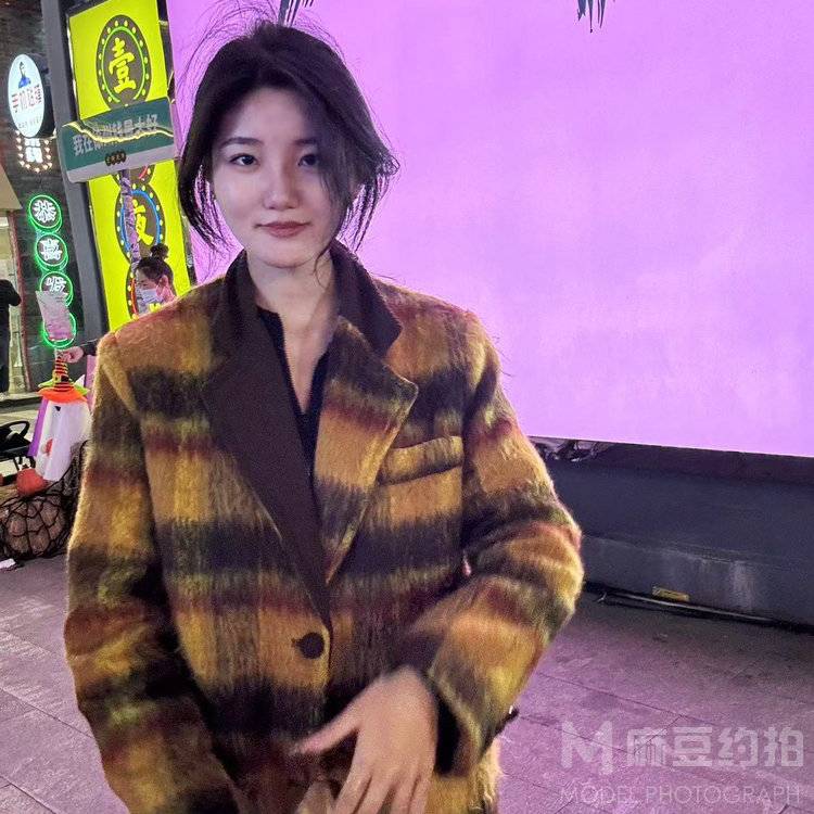 校园模特