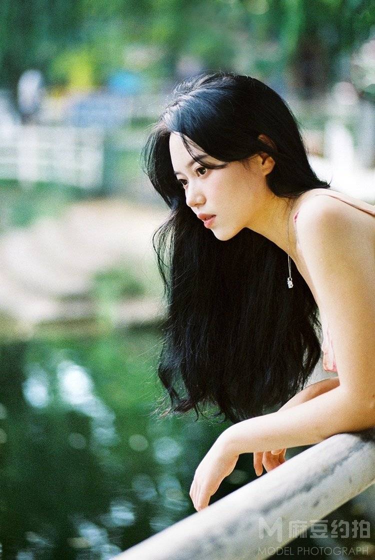 胶片模特