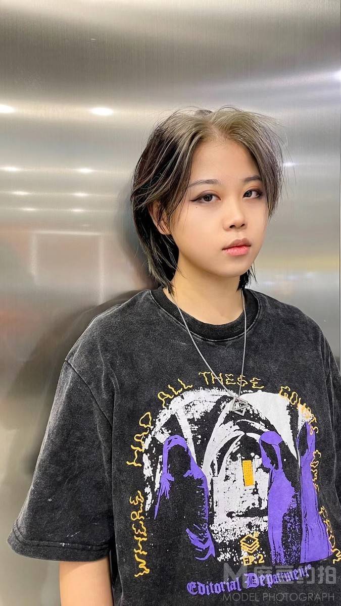 纪实模特