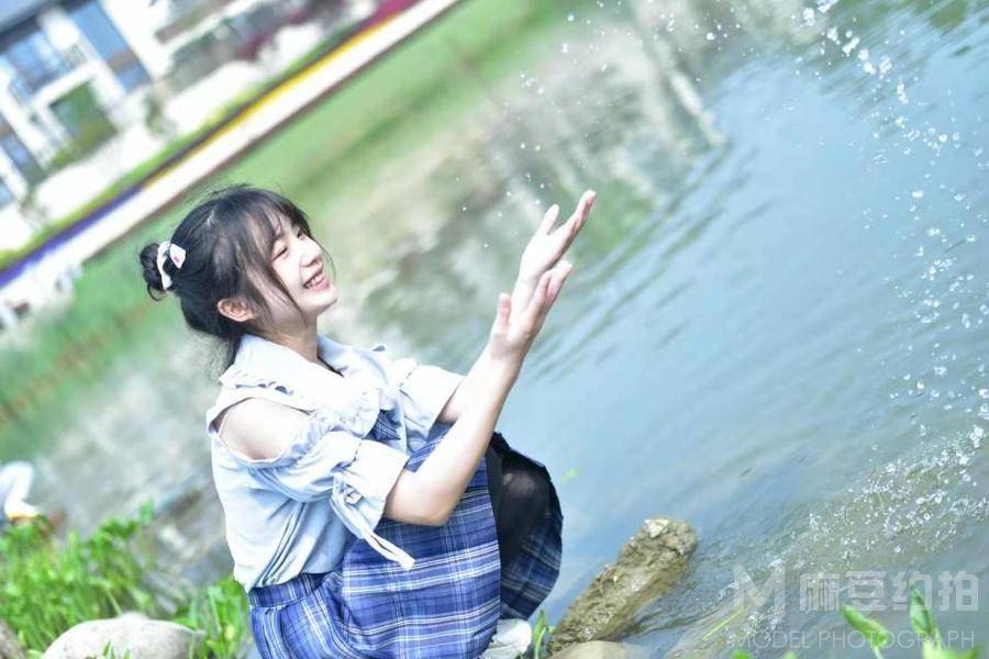 校园模特