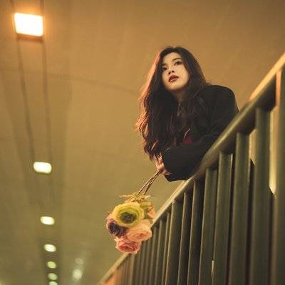 情绪模特