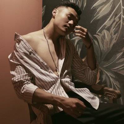 黑白模特