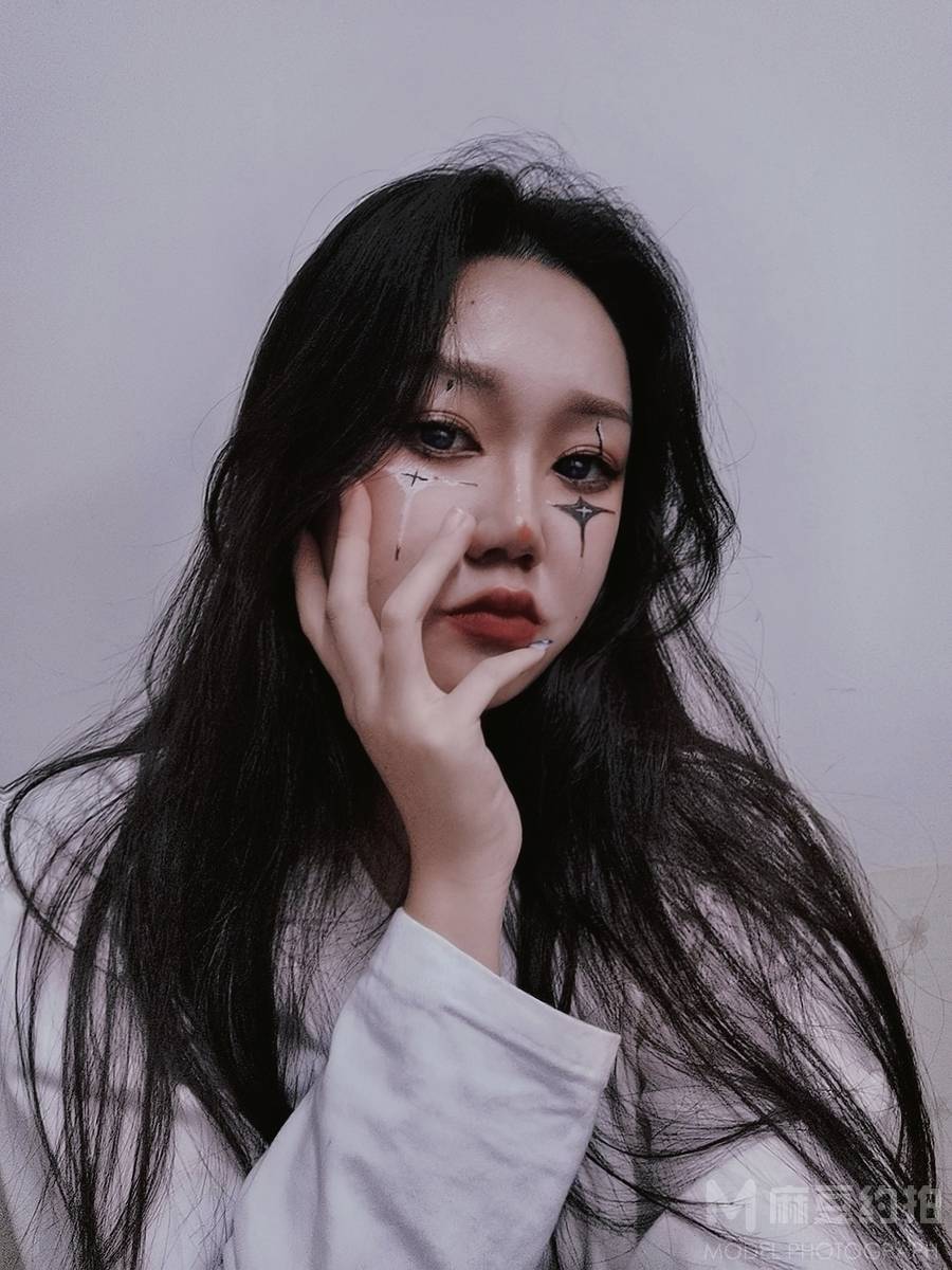 暗黑模特