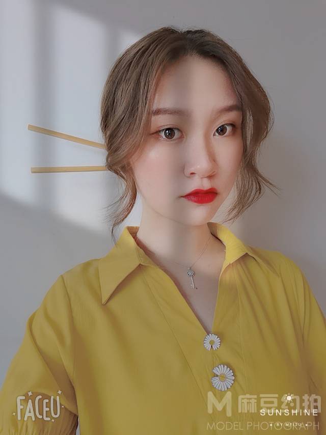 妆容模特