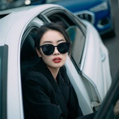 黑白模特