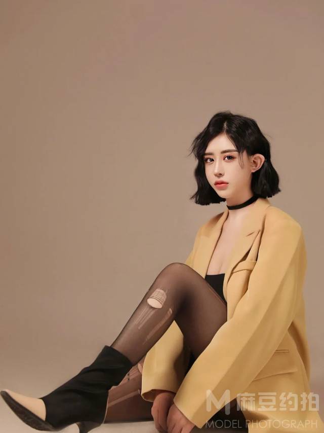 情绪模特