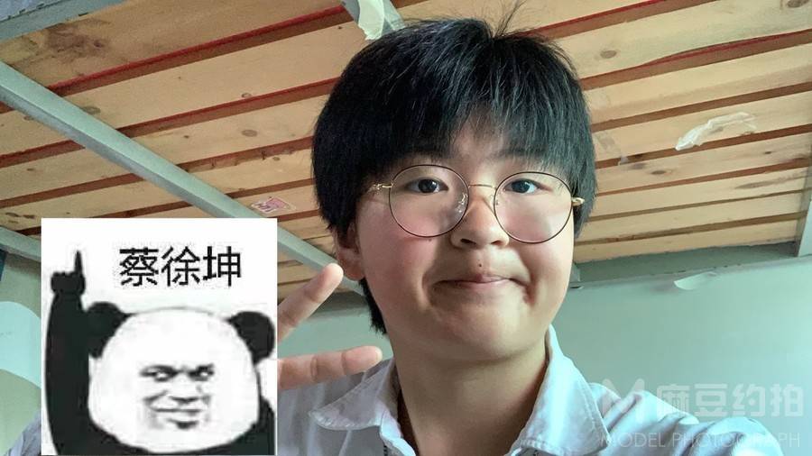校园模特