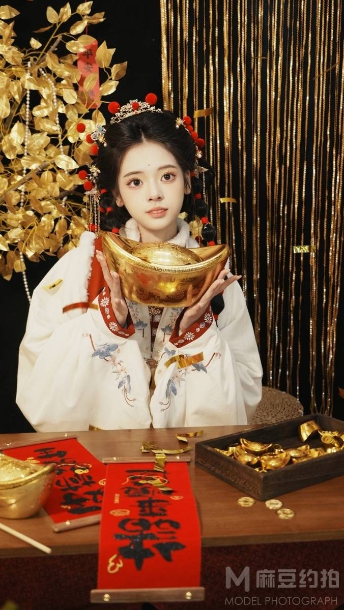 汉服模特