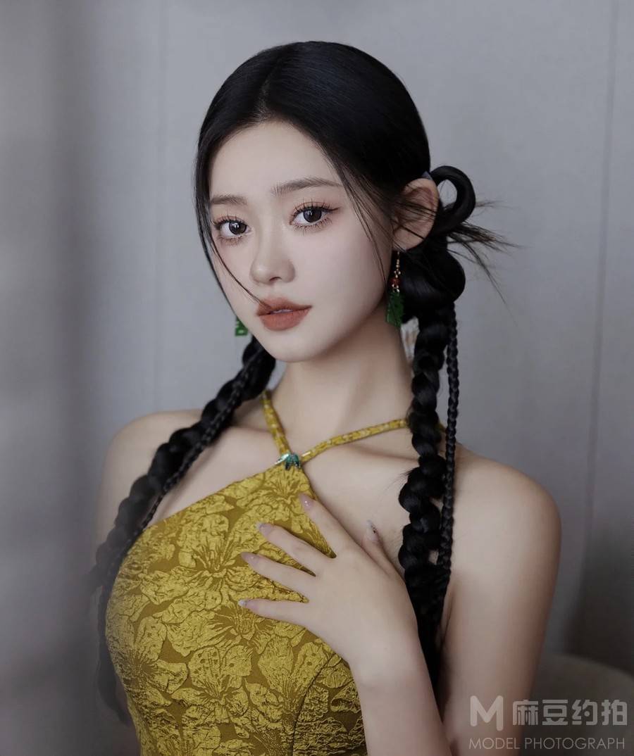 妆容模特