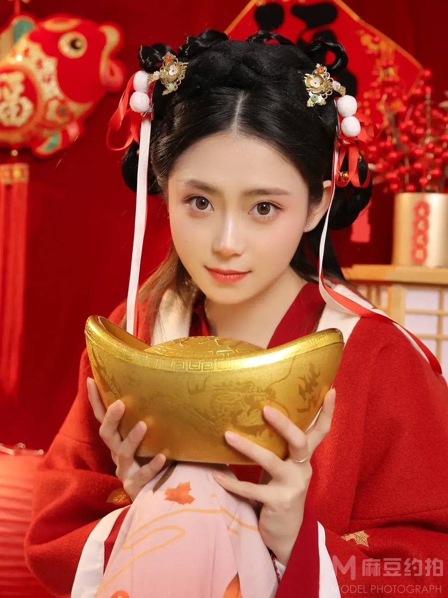汉服模特