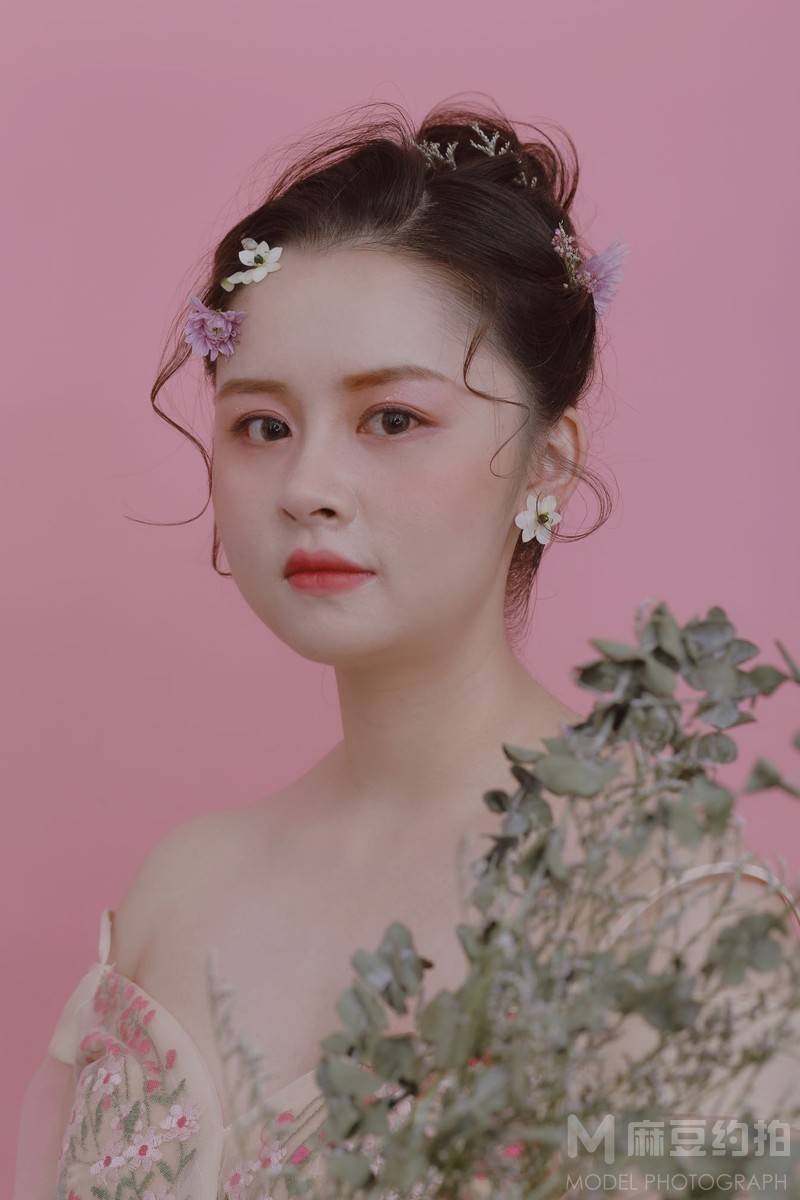 妆容模特