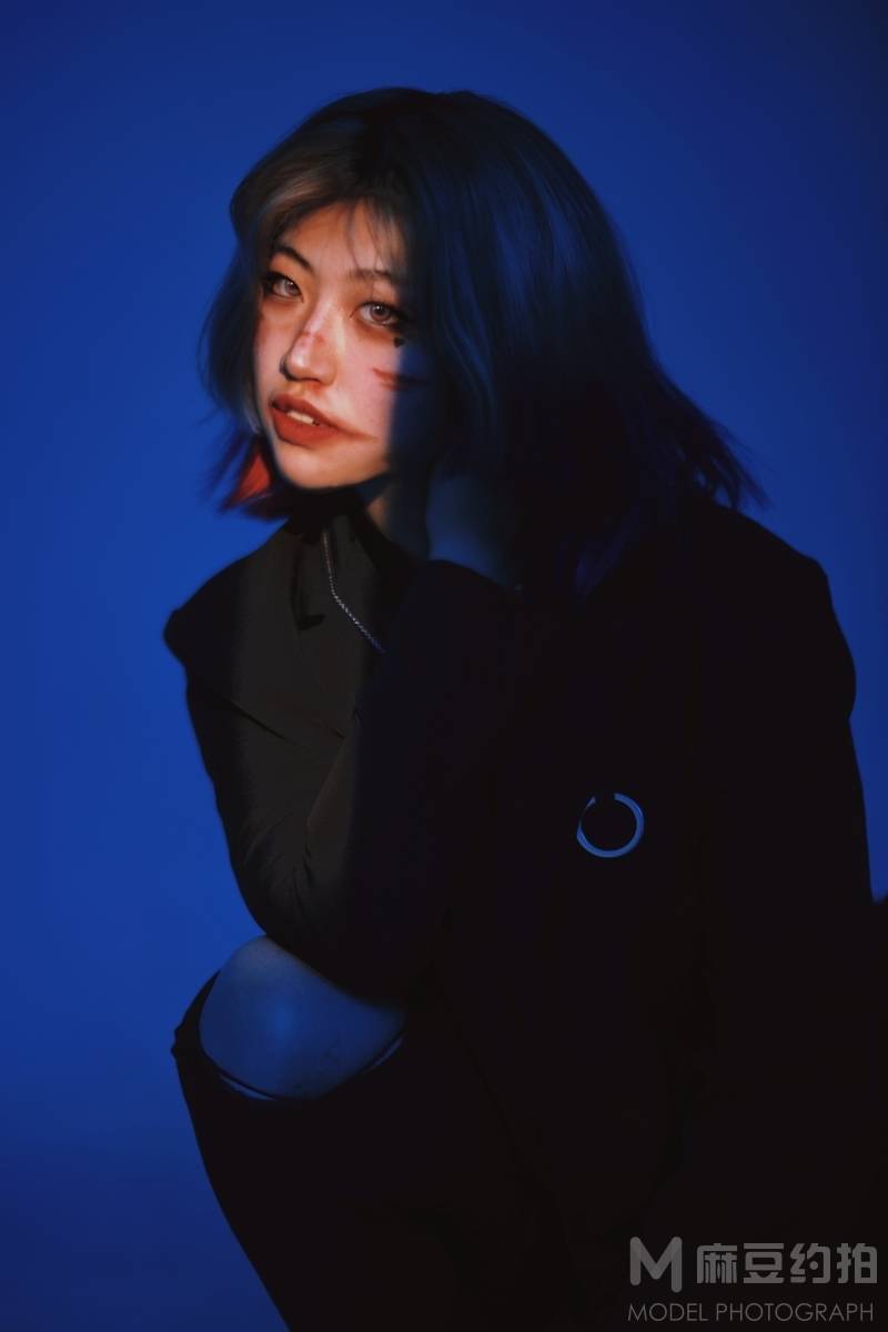情绪模特
