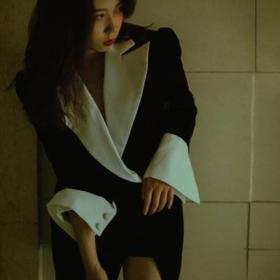 黑白模特