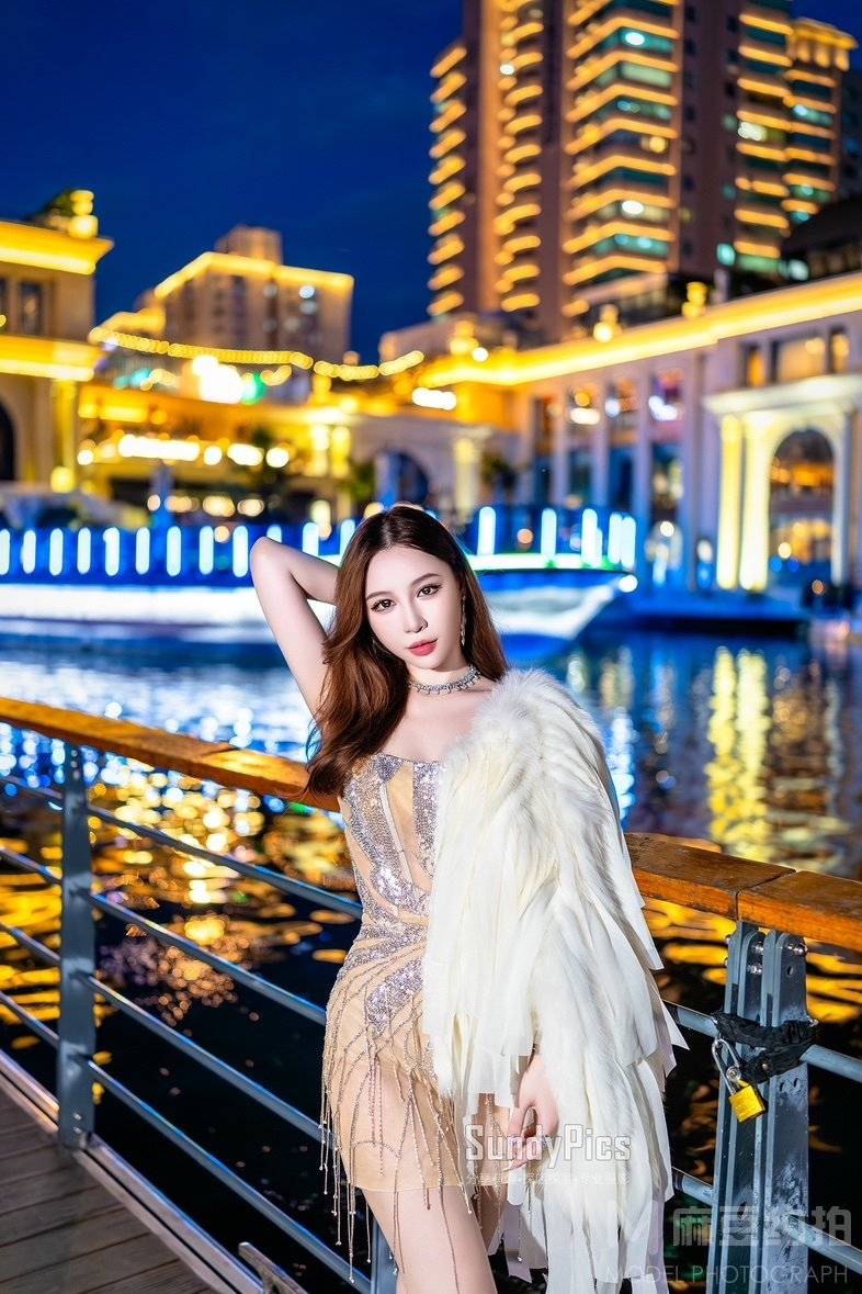 夜景模特