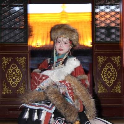 汉服模特