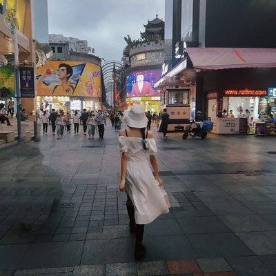 校园模特