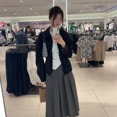 黑白模特