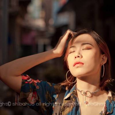 情绪模特