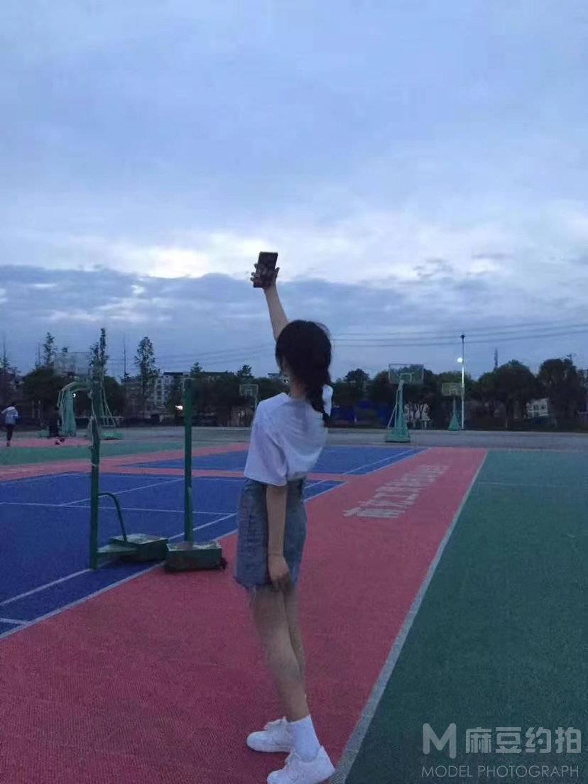 清新模特