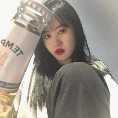 黑白模特