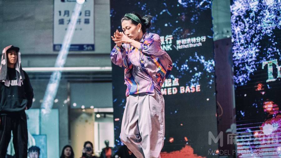 纪实模特
