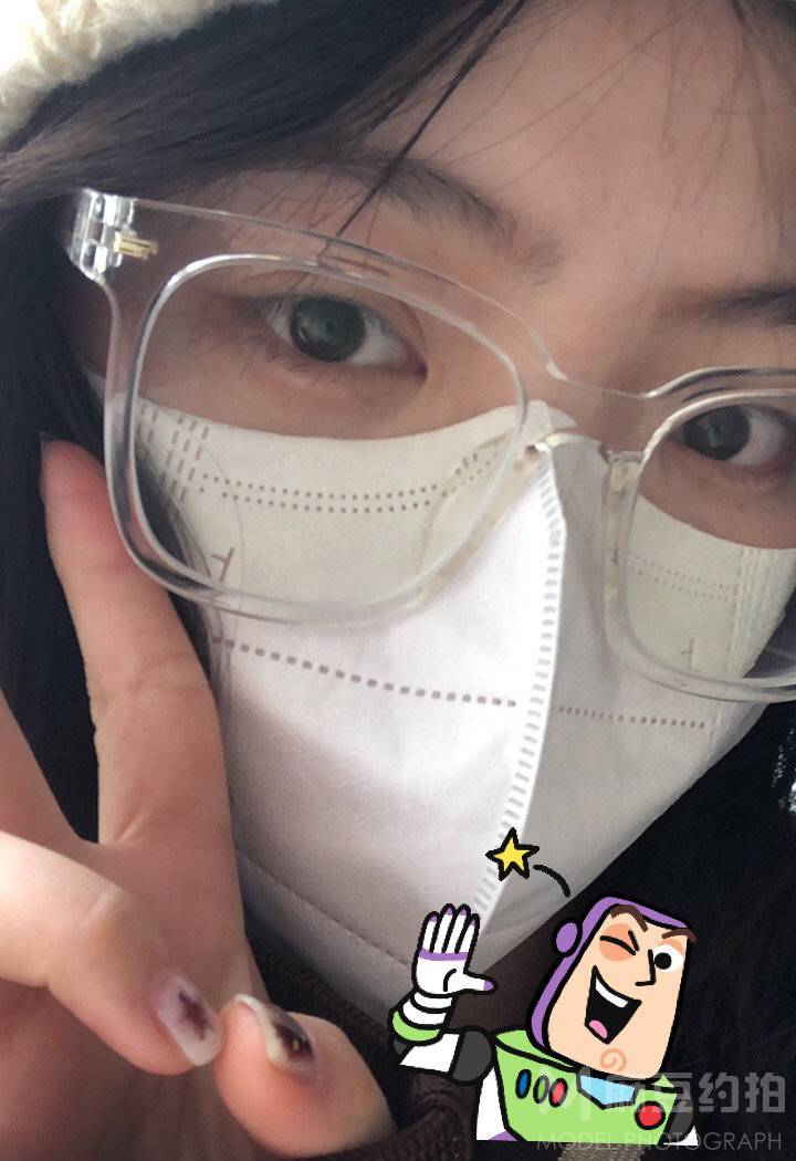 妆容模特