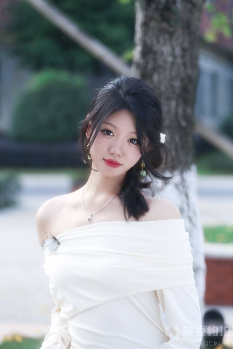 黑白模特