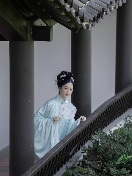汉服模特
