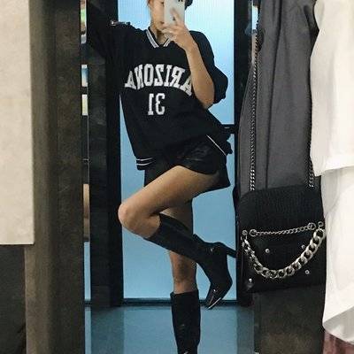 黑白模特