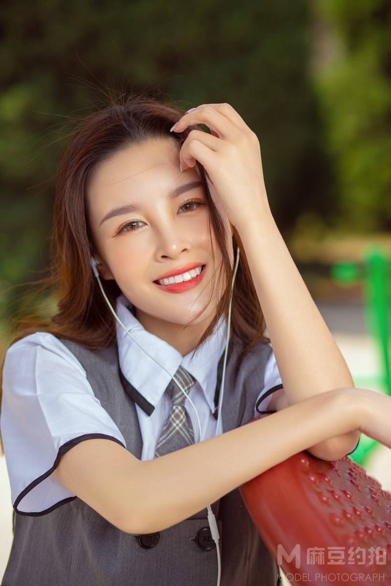 清新模特