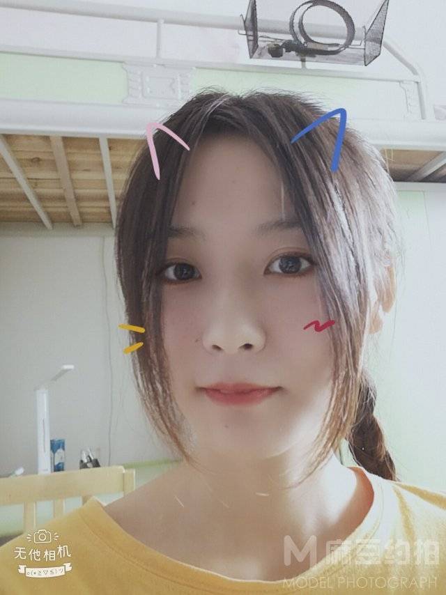 校园模特