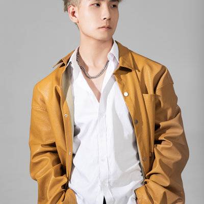 黑白模特